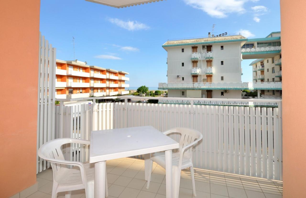 Condominio Malta Bibione Exterior foto