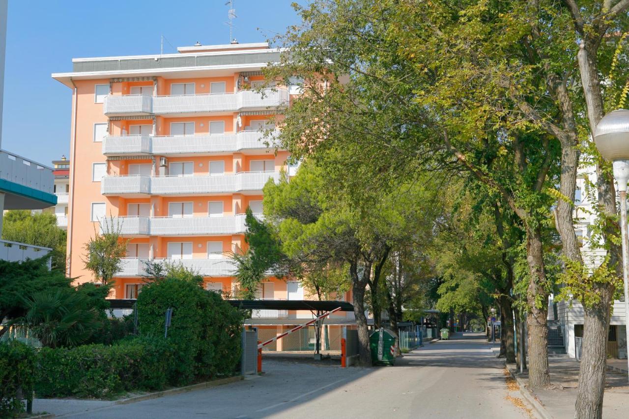 Condominio Malta Bibione Exterior foto